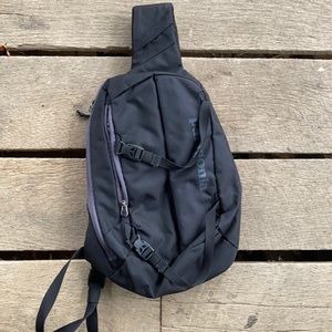 Gently Used Black Patagonia Atom Sling